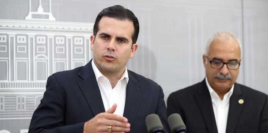 El gobernador Ricardo Rosselló y el secretario de Hacienda, Raúl Maldonado, hablaron de los detalles del pago de reintegros. (GFR Media) (horizontal-x3)
