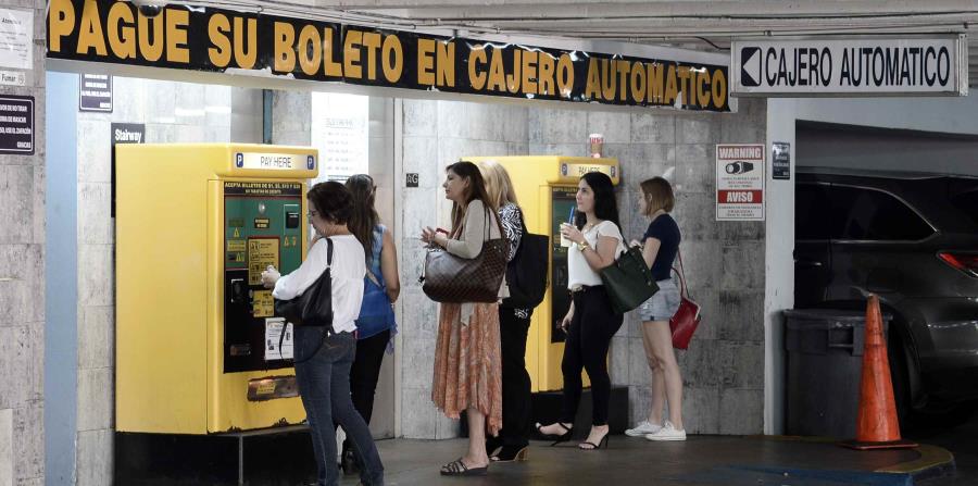 La Alcaldía de San Juan vendió este estacionamiento por $11.5 millones a la firma Muñoz Bermúdez, S.E., tras un proceso de subasta que se adjudicó en noviembre de 2016 y se finiquitó en enero de 2017. (horizontal-x3)