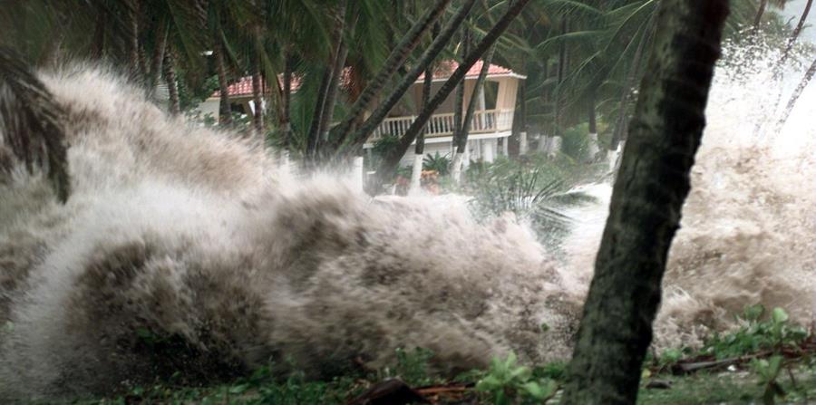 Imagen del impacto de huracán Geroges a la costa de Maunabo. (horizontal-x3)
