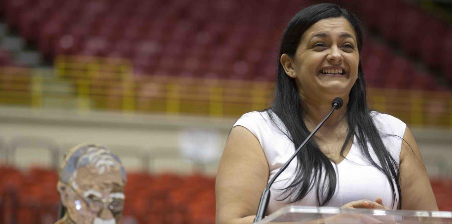 Clarisa López (horizontal-x3)