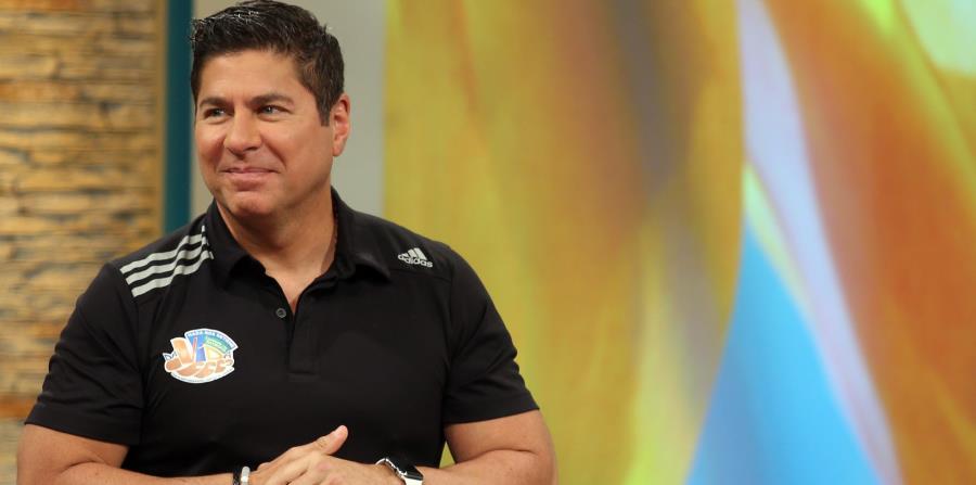 El comediante abandonó ayer la vecina isla caribeña en un vuelo privado. (horizontal-x3)