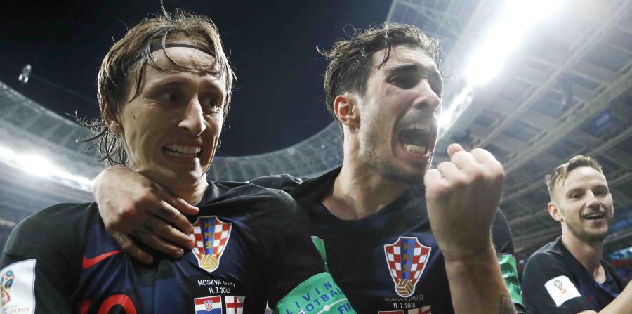Luka Modric (izquierda) e Ivan Rakitic (derecha) lideran la escuadra de Croacia. (AP) (horizontal-x3)