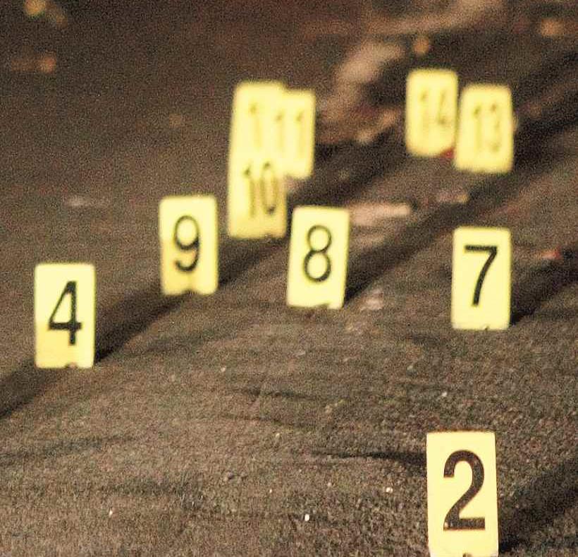El agente Radames Pagan, de la División Homicidios de Ponce, se unió a la investigación junto con el fiscal de turno. (Archivo / GFR Media) (semisquare-x3)
