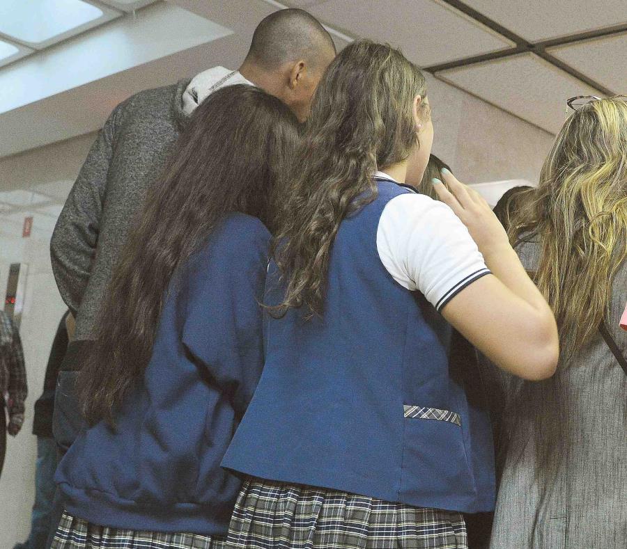 Iglesias-escuelas no necesitarán licencias (semisquare-x3)