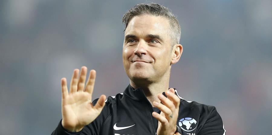 Robbie Williams es un gran fanático del fútbol. (horizontal-x3)