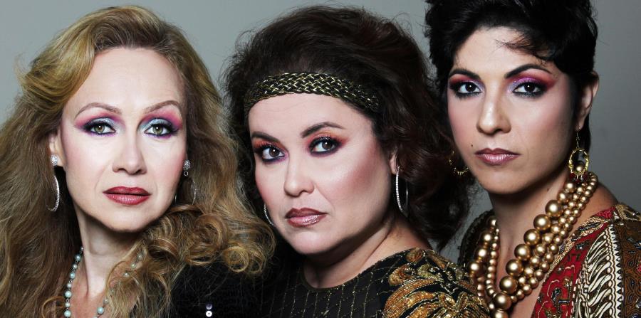 El “Trío Narrador” de la ópera está compuesto por Magda Rodríguez Lupeschi, (soprano) Melliangee Pérez, (soprano) y Fabiana González (alto). (horizontal-x3)