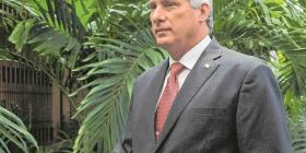 Miguel Díaz-Canel se convierte en el primer presidente formal en Cuba en 43 años