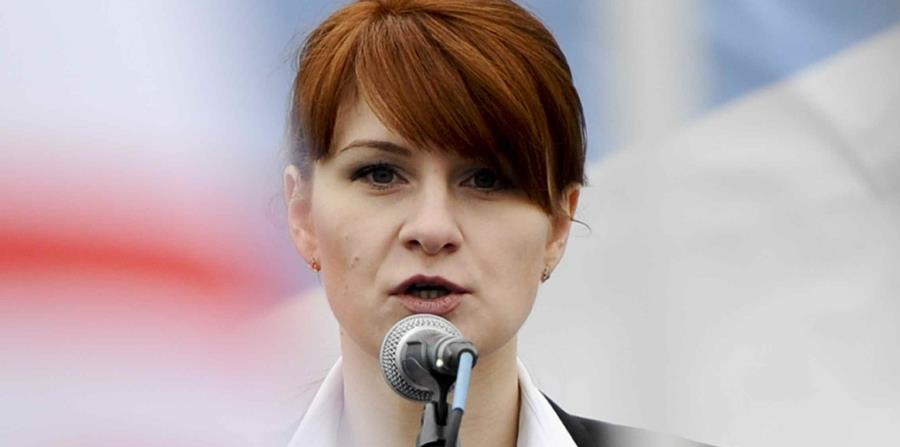 Maria Butina, activista a favor de las armas de fuego, actualmente acusada de espiar contra EEUU, en un discurso en Moscú el 21 de abril del 2013. (AP) (horizontal-x3)