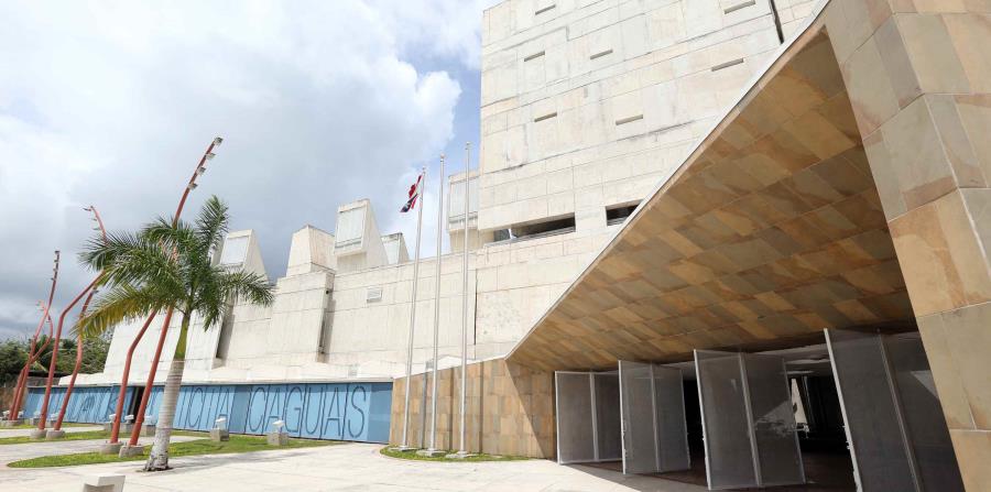Fachada de la Comandancia de Caguas. (GFR Media) (horizontal-x3)