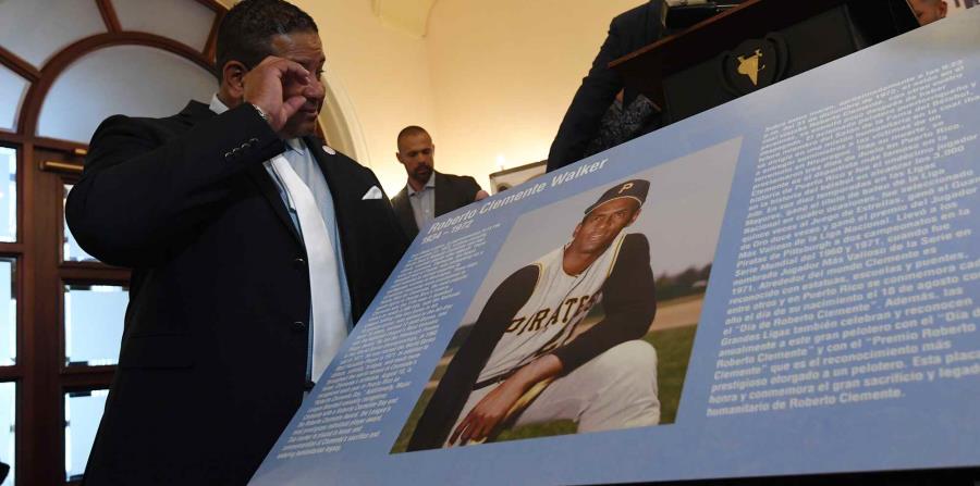 En la foto está Luis Clemente, hijo del pelotero Roberto Clemente. (horizontal-x3)