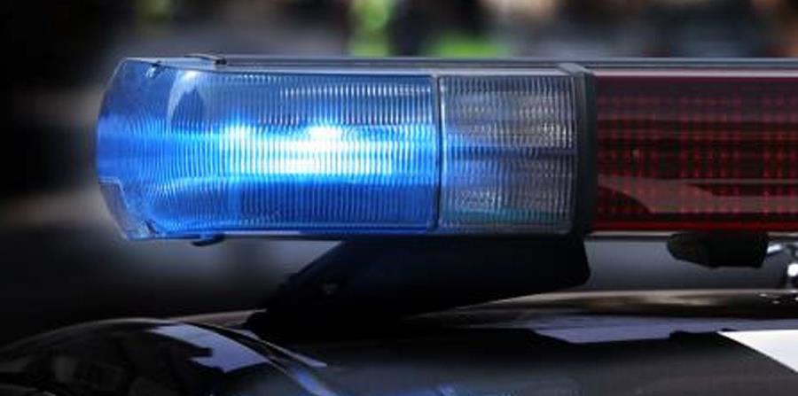 Agentes de la Policía de la citada localidad que se personaron en la vivienda encontraron al niño inconsciente y las puertas delanteras del auto sin seguro. (horizontal-x3)