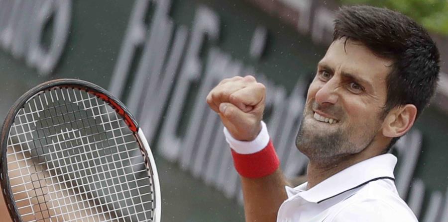 Novak Djokovic en un partido contra Roberto Bautista. (AP / Alessandra Tarantino) (horizontal-x3)