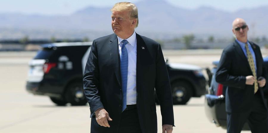 El presidente de Estados Unidos, Donald Trump, llegando al Aeropuerto Internacional McCarran en Las Vegas. (horizontal-x3)