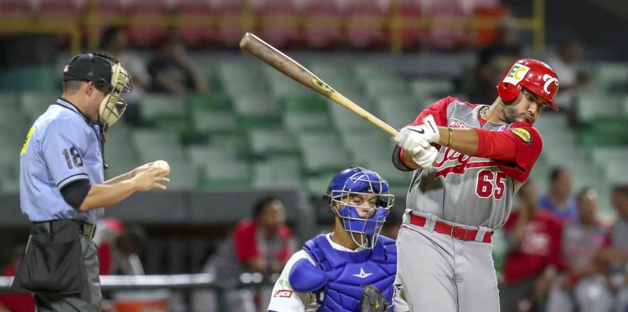 Vimael Machín bateó de 4-2 en la victoria de los Criollos de Caguas. (david.villafane@gfrmedia.com) (horizontal-x3)