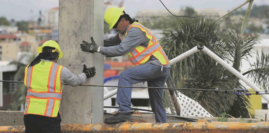 se completó un 20% de conexión de la línea 51100 230 kW que va desde Aguas Buenas hasta Sabana Llana. (horizontal-x3)