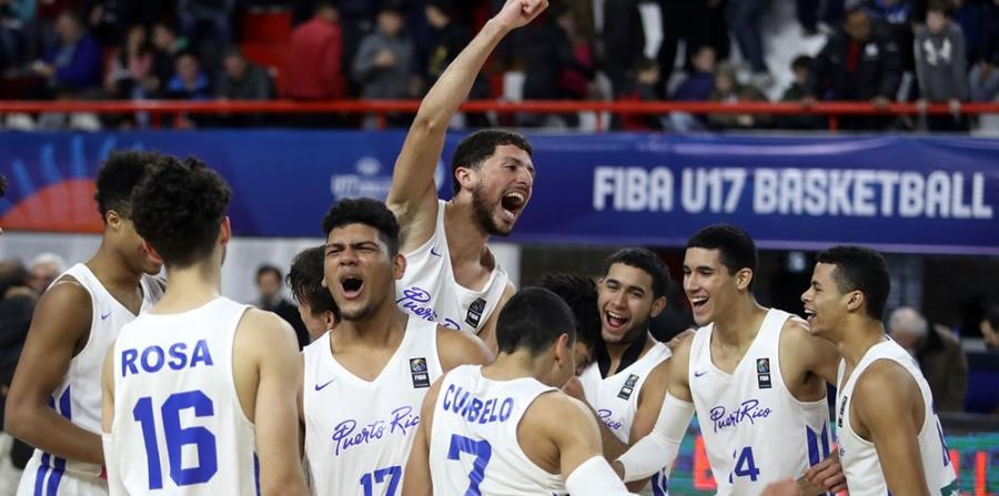 La Selección Nacional celebra el triunfo ante Montenegro. (horizontal-x3)