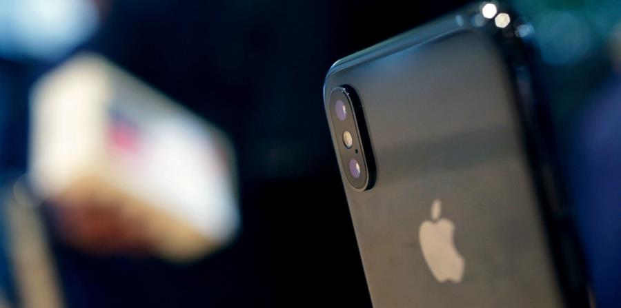 Apple (horizontal-x3)
