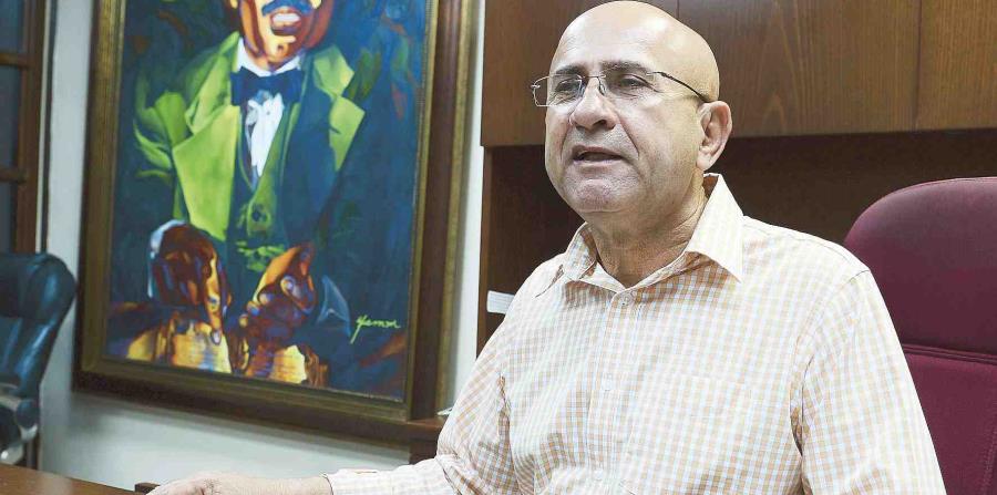 Los cargos contra Arlequín Vélez se presentaron luego de que una empleada del municipio de Guayanilla denunció que el alcalde le hizo acercamientos de índole sexual. (horizontal-x3)