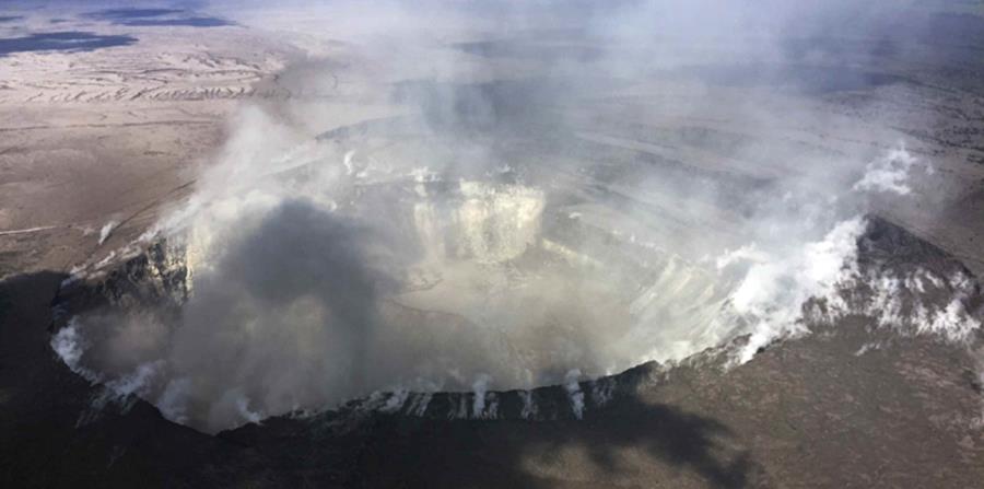 Imagen del cráter Halemaumau, ubicado en la cumbre del volcán Kilauea de Hawaii. (AP) (horizontal-x3)