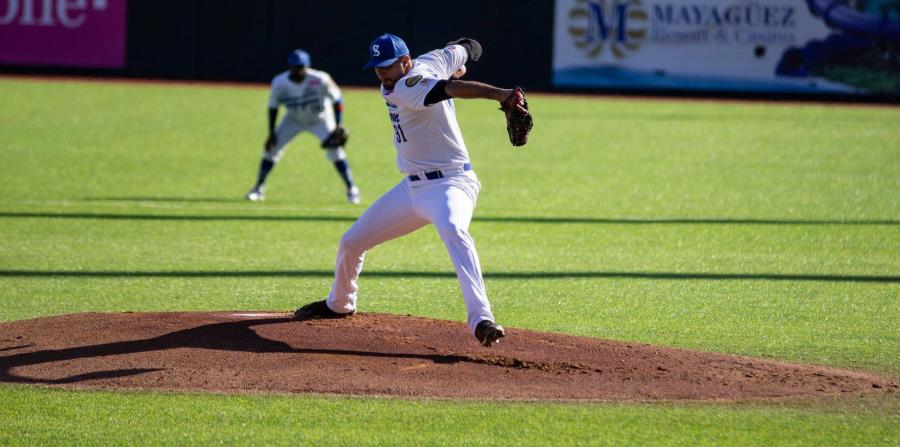 Fernando Cabrera tiene efectividad de 0.64 con los Cangrejeros en el comienzo de la campaña. (Suministrada/Cangrejeros de Santurce) (horizontal-x3)