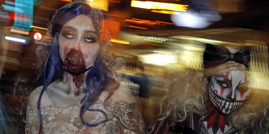 Policías Municipales estarán patrullando las áreas de Cataño y San Juan durante la Noche de Brujas. (AP) (horizontal-x3)