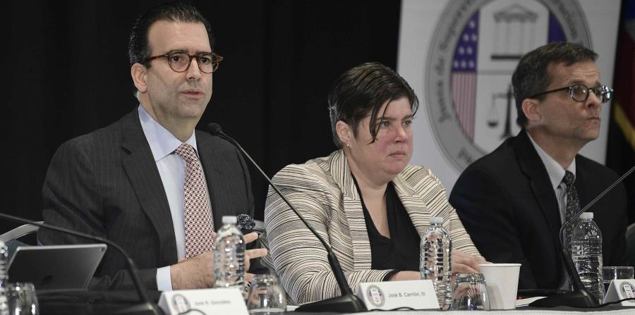 José Carrión, Ana Matosantos y David Skeel, miembros de la Junta de Supervisión Fiscal. (horizontal-x3)