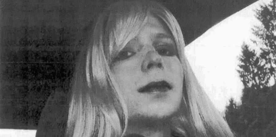 Ya en libertad, Manning, de 29 años, seguirá formando parte del Ejército (horizontal-x3)