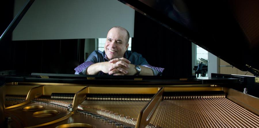 Oscar Hernández: El debut de un veterano en la música (horizontal-x3)