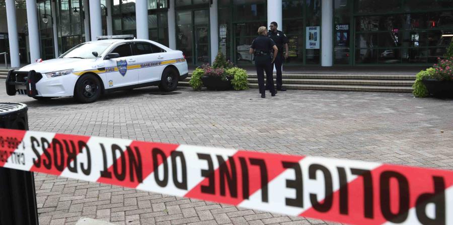 La Policía continúa investigando las causas de la balacera. (AP) (horizontal-x3)