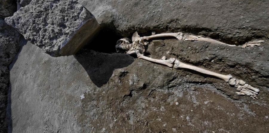 Descubren en Pompeya esqueleto de hombre víctima de la furia de la erupción (horizontal-x3)
