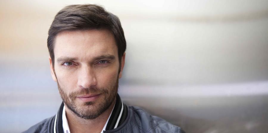Julián Gil convoca carrera virtual para celebrar sus 50 años