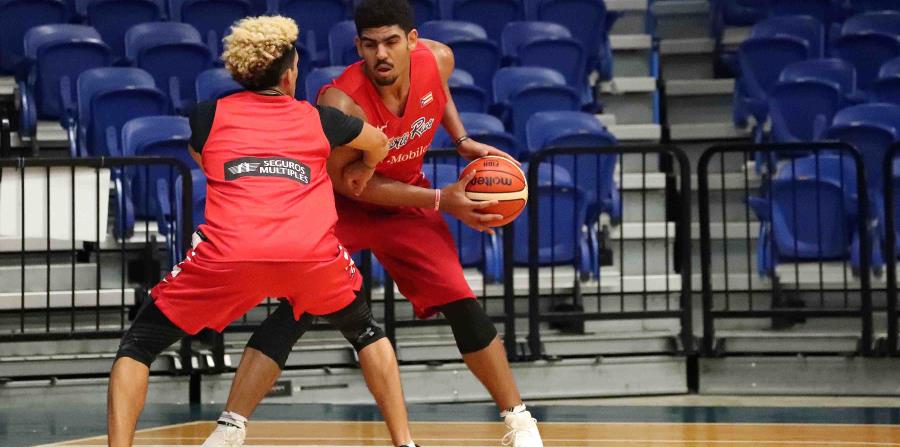Tyler Davis acordó un contrato con el Thunder en la NBA. (GFR Media) (horizontal-x3)