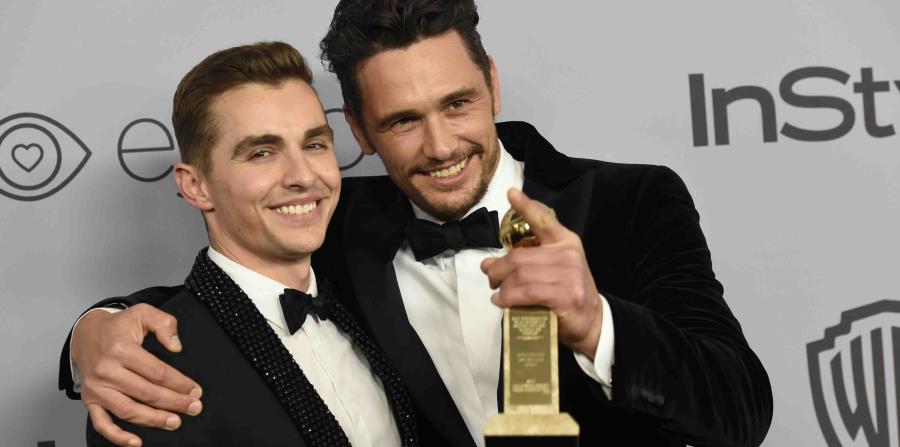 James Franco (derecha), director y protagonista de la comedia