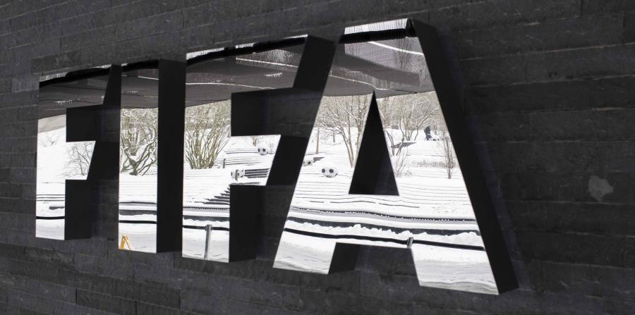 Aunque no se detallaron los casos, hay procesos penales abiertos contra los exdirectivos del ente rector del futbol mundial Joseph Blatter y Jerome Valcke. (horizontal-x3)