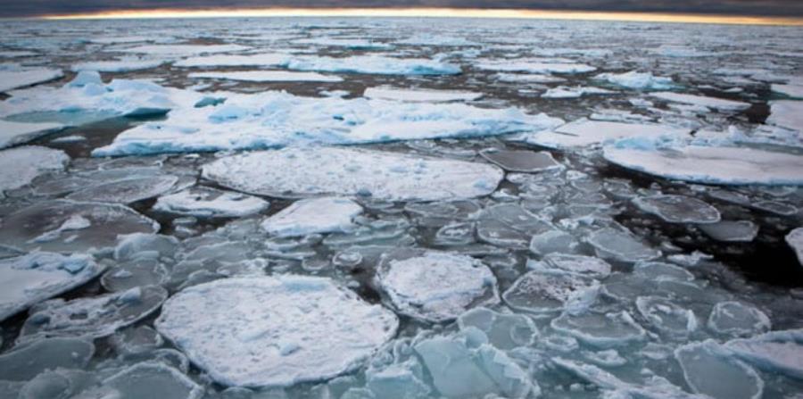 El hielo del Ártico se rompe y esto alarma a los científicos (horizontal-x3)