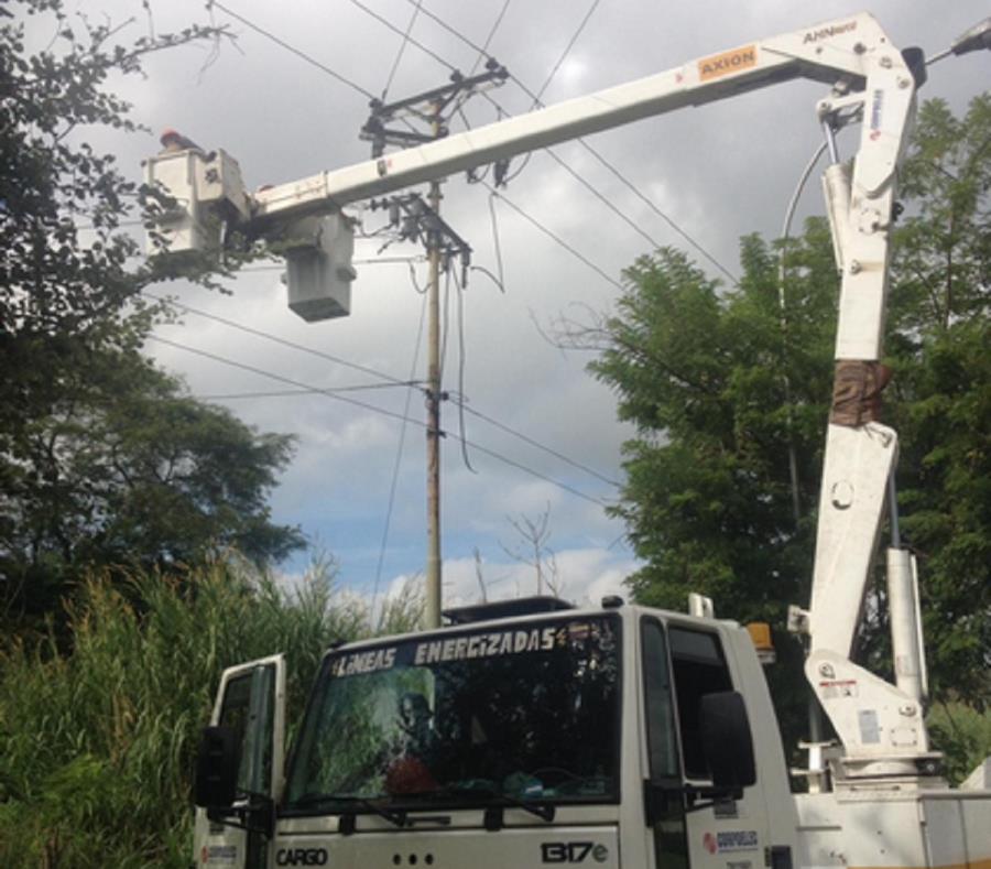 CORPOELEC indicó mediante una serie de tuits que empleados laboran en restaurar el servicio. (Twitter.com / CORPOELEC) (semisquare-x3)