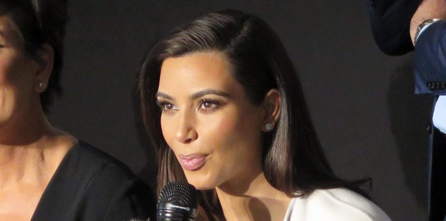 Kim Kardashian desata polémica por su nuevo collar