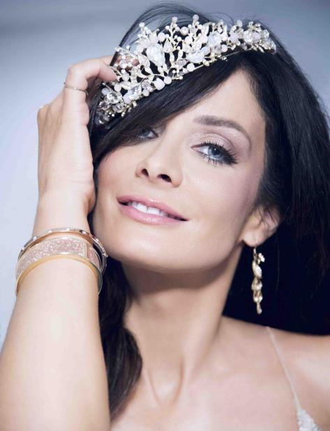 Dayanara Torres ganó la corona universal en 1993. (vertical-x1)