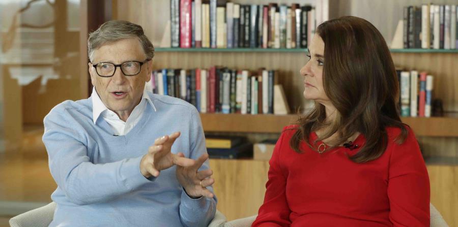 Bill Gates y su esposa Melinda. (AP) (horizontal-x3)