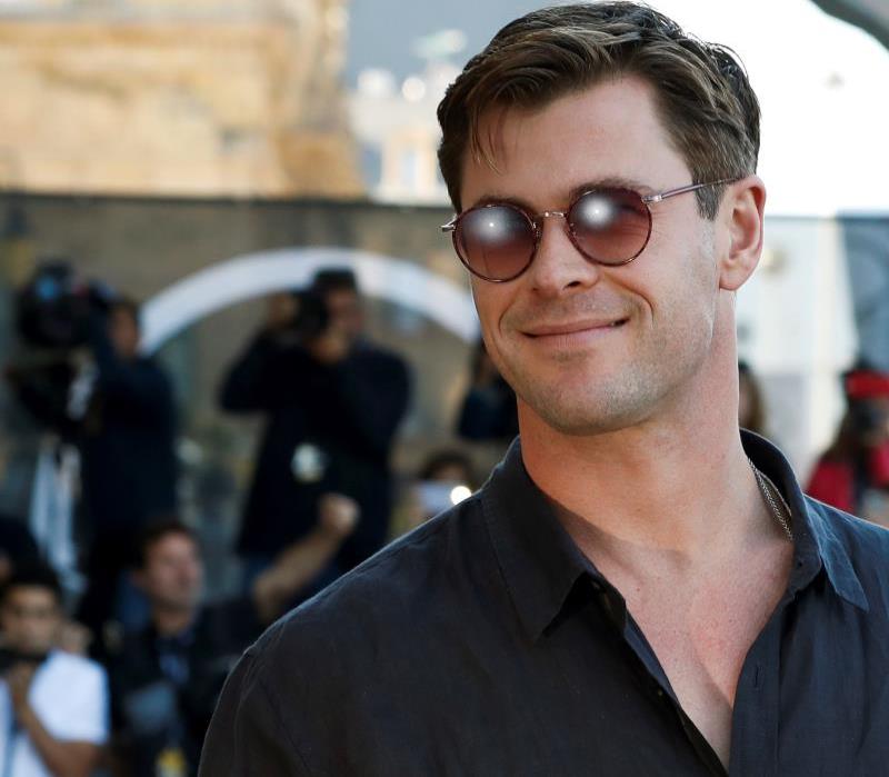 Chris Hemsworth no descarta que una mujer pueda interpretar a Thor (semisquare-x3)