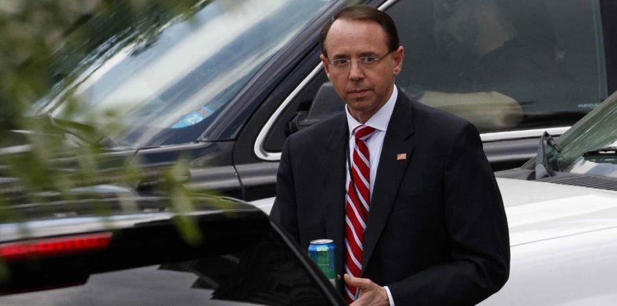 Los cinco artículos acusan a Rosenstein de