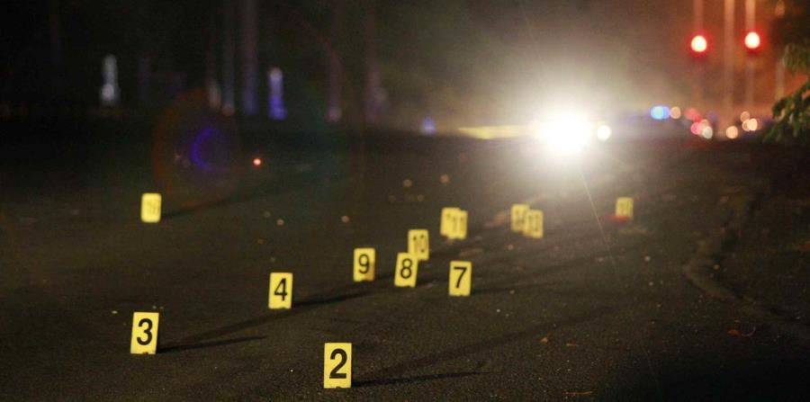 Tres hombres fueron asesinados esta noche. (horizontal-x3)