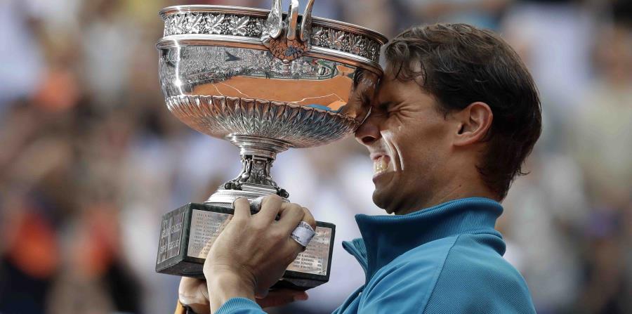 El tenista Rafael Nadal celebra el histórico triunfo. (horizontal-x3)