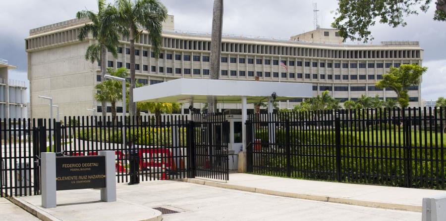 La audiencia se realiza en el Tribunal Federal en Hato Rey. (horizontal-x3)
