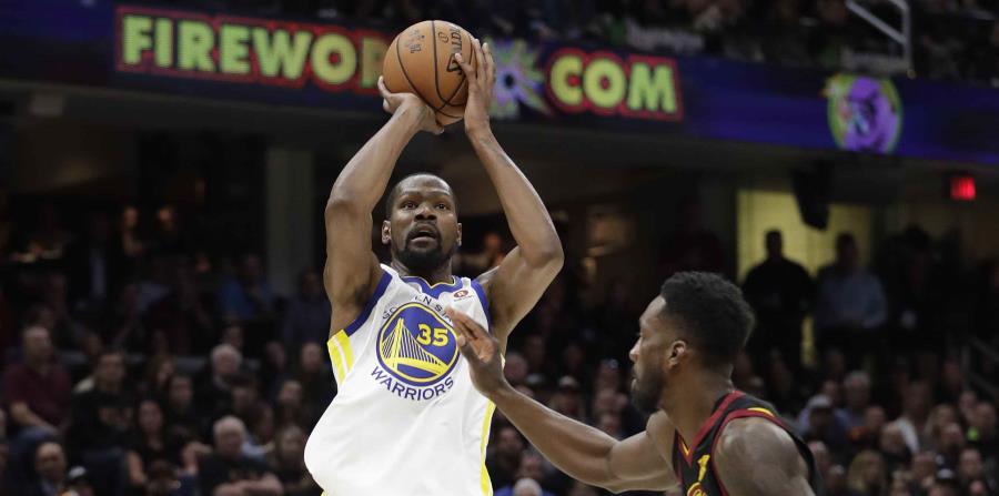 Kevin Durant reconoció que para el Cuarto Partido tendría que jugar aun mejor baloncesto si quieren conseguir la victoria. (horizontal-x3)