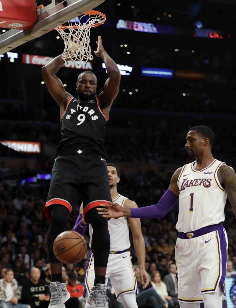 Serge Ibaka (vertical-x1)