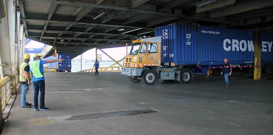 FEMA dijo haber alquilado los vagones a la empresa Crowley. (GFR Media) (horizontal-x3)