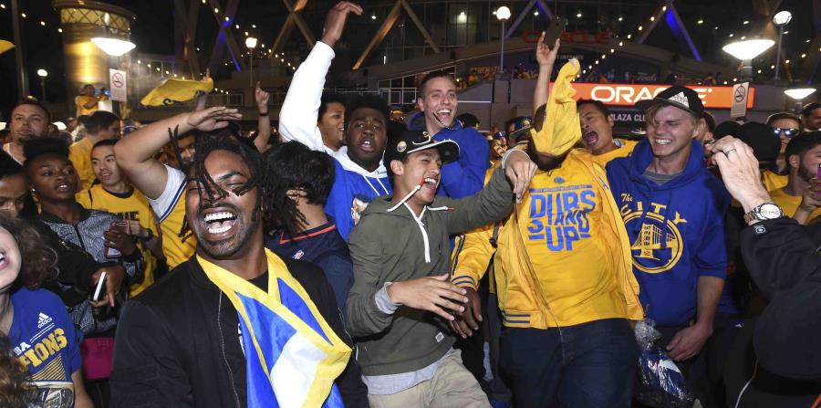 Los Warriors de Golden State desfilarán como campeones el jueves (horizontal-x3)