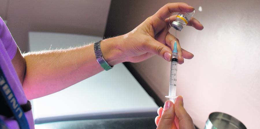 El Centro para el Control y Prevención de Enfermedades recomienda la vacunación anual contra la influenza para personas a partir de los seis meses de edad. (GFR Media) (horizontal-x3)
