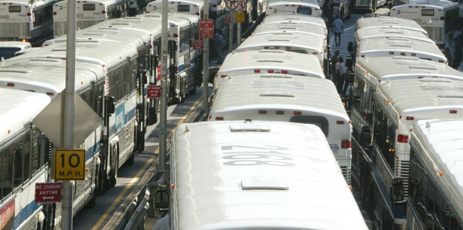Unos dos autobuses estuvieron involucrados en el accidente (horizontal-x3)
